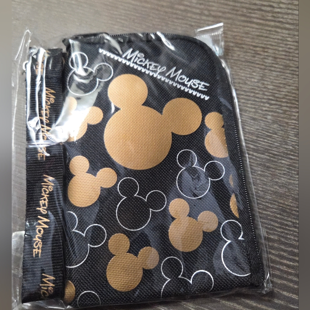 Mickey Mouse Black and Gold NWT Coinpurse